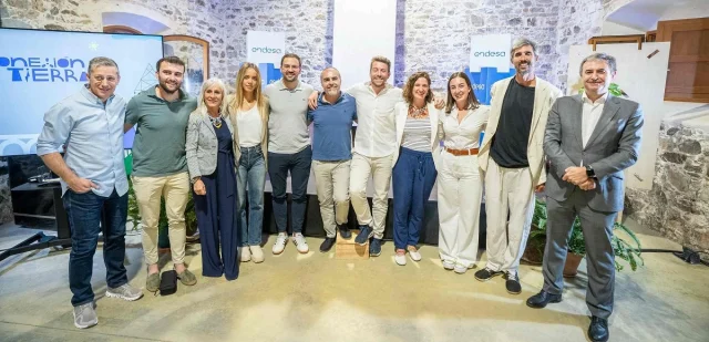 El videopodcast "Conexión a Tierra" lleva a la Sierra de Aracena su propuesta de diálogo entre renovables y entorno rural