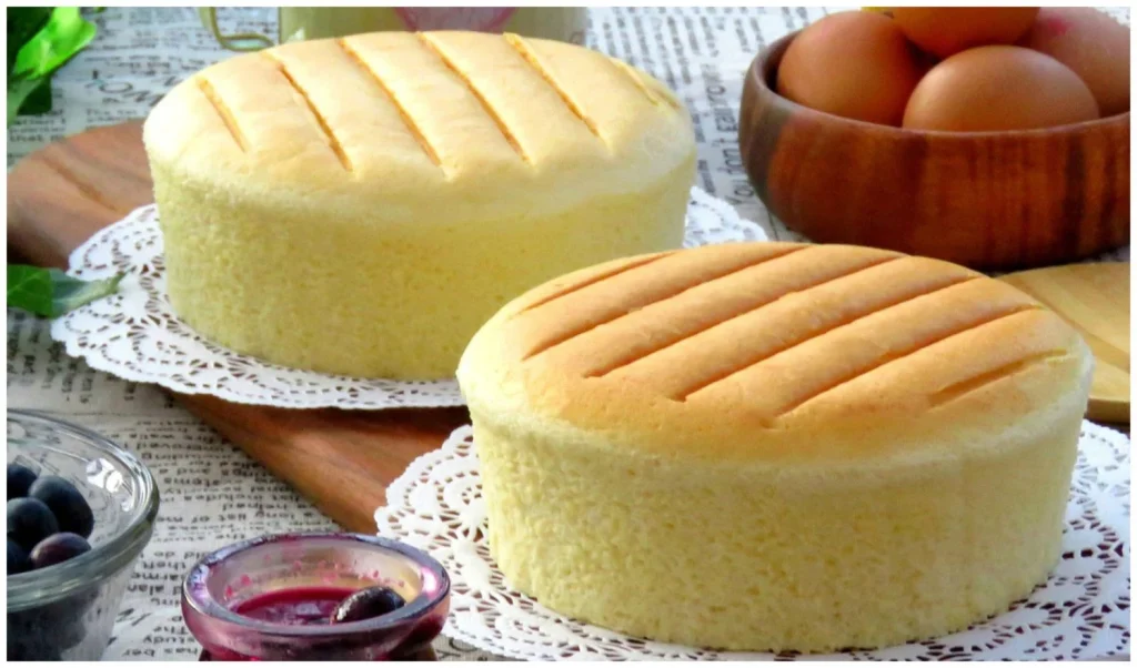 No toda la culpa es tuya. A veces, los ingredientes nos juegan malas pasadas. Te enseñamos a revisar el motor de tu bizcocho de yogur. Fuente: Freepik
 