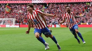 El Barça va con todo a por Julián Álvarez Fuente: Agencias