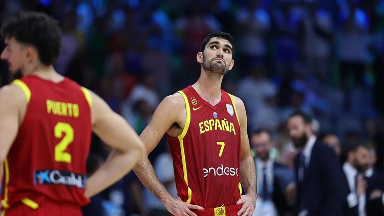 El tropiezo ante Italia enreda el camino de España en el Eurobasket: Qué tiene que hacer para estar en octavos Fuente: Europa Press
