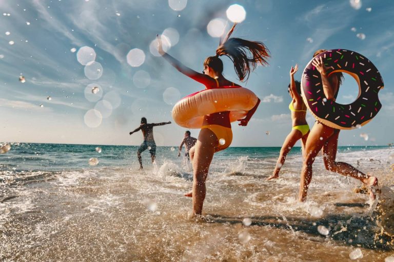 Valencia, Madrid, Cantabria y Barcelona compiten como los destinos preferidos para el viaje de fin de curso