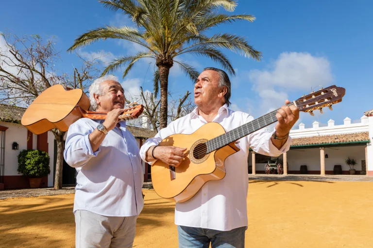 El verdadero origen de 'La Macarena' que Los del Río confesaron: la canción nació improvisada para una bailaora flamenca en Venezuela
