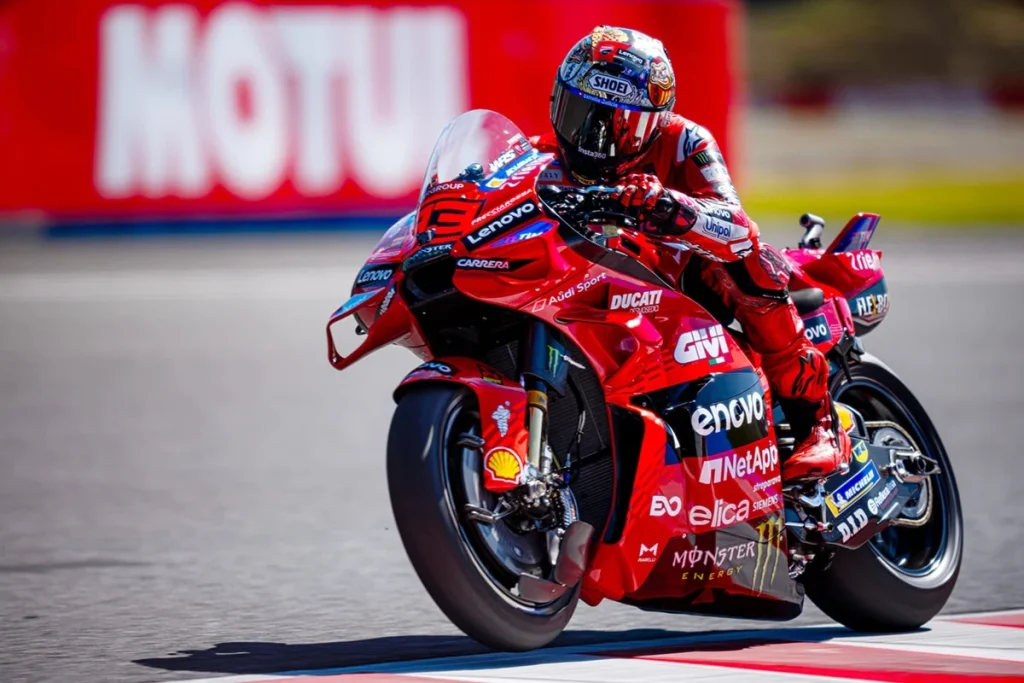 Marc Márquez reabre el debate con Rossi Fuente: MotoGP
