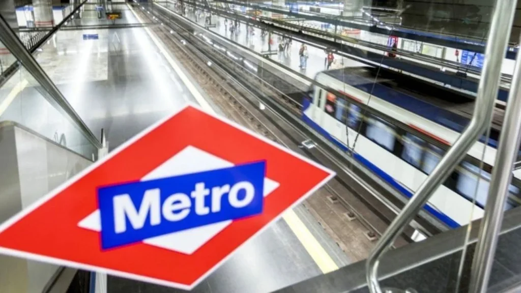 El Metro de Madrid y el tráfico de Barcelona llevan a las ciudades al top de mejor preparadas para la movilidad urbana 2 Una estación del Metro de Madrid