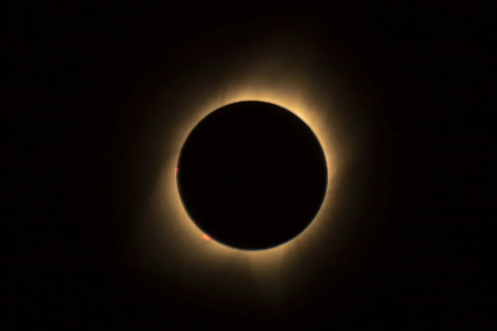 Eclipse solar total en España: el fenómeno que marcará el siglo XXI
