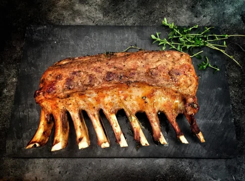 Acompañamientos para tus cortes de carnes | Fuente: Pexels Acompañamientos para tus cortes de carnes