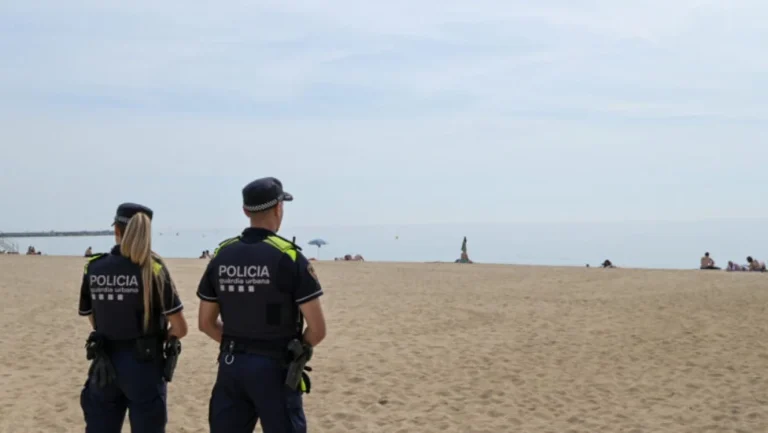 Roban un Chillida en Barcelona pero la Guardia Urbana recupera las esculturas