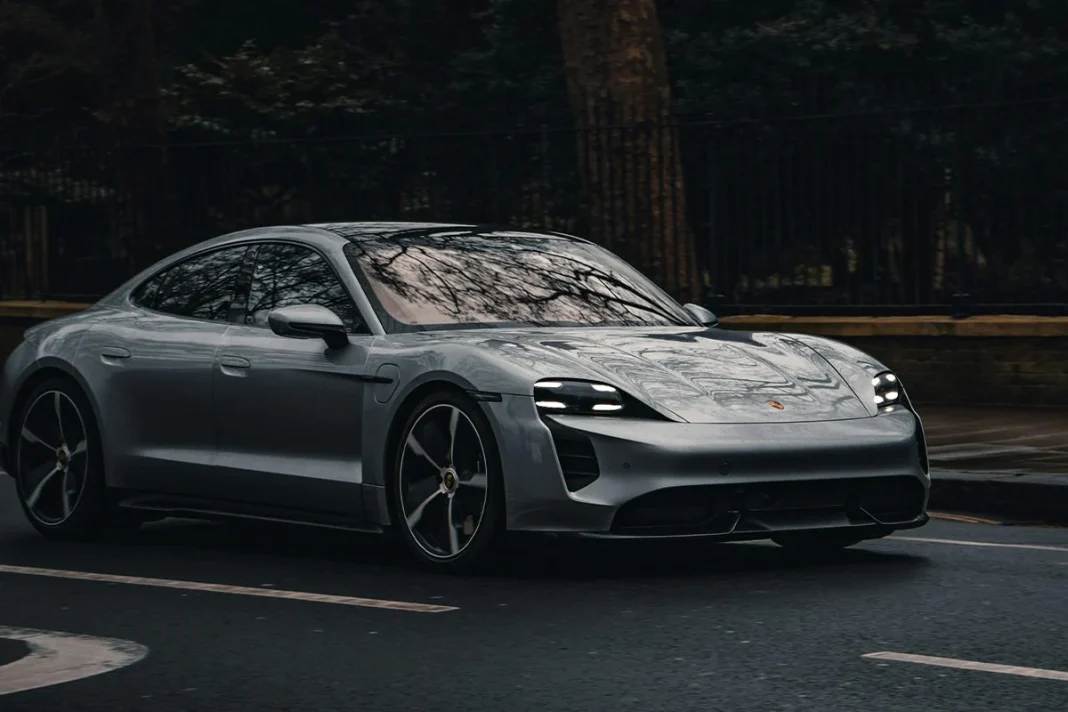 ¿CUÁNTO TARDARÁ LA CARGA DEL NUEVO PORSCHE CAYENNE ELÉCTRICO?