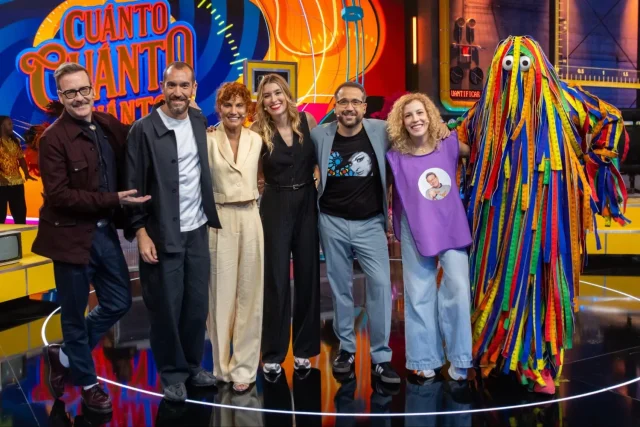 El nuevo programa con el que RTVE revive la tele de los 90: “30 marcianos”, un  tíovivo y una cámara hiperlenta marcan la millonaria apuesta televisiva 