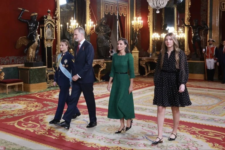 La princesa Leonor rompe el silencio: Las confesiones inéditas que desvelan cómo es realmente su relación con la Infanta Sofía, más allá de las fotos   