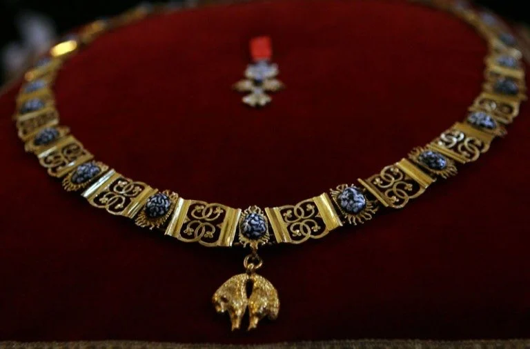 El poder exclusivo del Rey Felipe VI sobre el Toisón de Oro