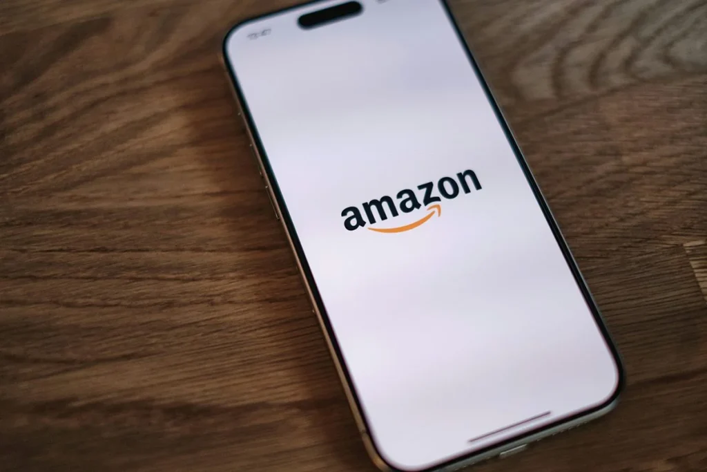 Amazon te informa por WhatsApp: activa las notificaciones y no pierdas ningún pedido 2 Amazon envía notificaciones por WhatsApp para mantener el seguimiento de tus pedidos