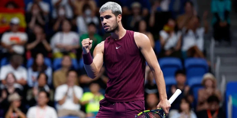 Carlos Alcaraz encara el final del año con el reto de convertirse en el mejor número 1 de la última década