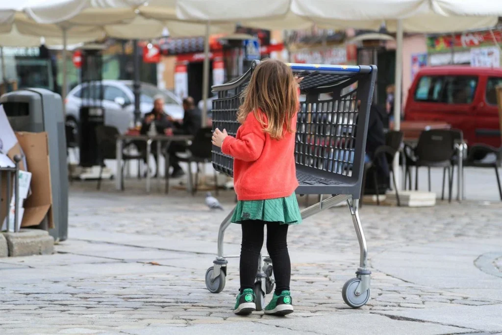 La Generalitat de Cataluña emplea 30 millones de euros no para ayudas, sino para localizar a quienes no las cobran 1 Cinco años del Ingreso Mínimo Vital: un alivio necesario o una red que sigue sin llegar a todos los que la necesitan