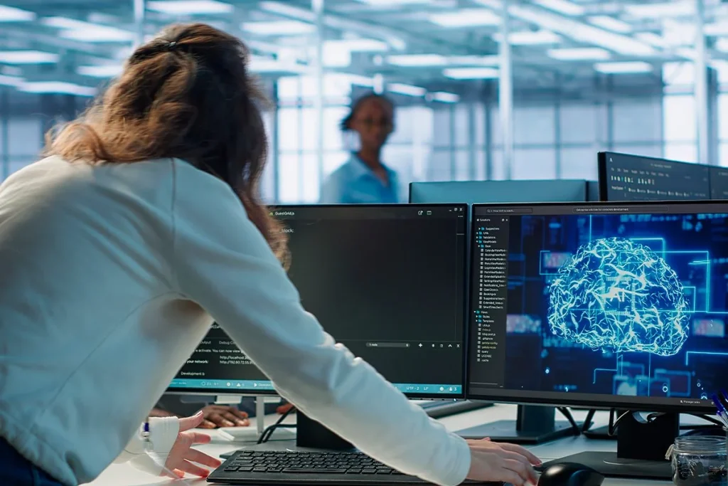 La burbuja de la inteligencia artificial se pincha: compañías abandonan la automatización por sus errores 4 Decaída de la inteligencia artificial por limitaciones en automatización y eficiencia real