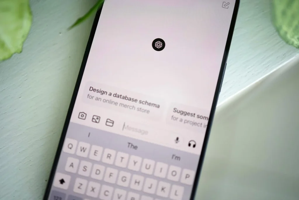 Aprovecha estas tres funciones ocultas en ChatGPT para obtener las mejores respuestas 4 Descubre las herramientas secretas de ChatGPT que potencian la eficiencia en tus consultas digitales