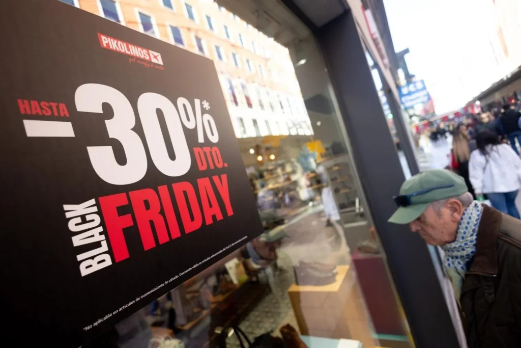 Black Friday y la locura de las compras online: cuánto gastará el español de media y qué categorías arrasan 1 El canal online se lleva la palma
