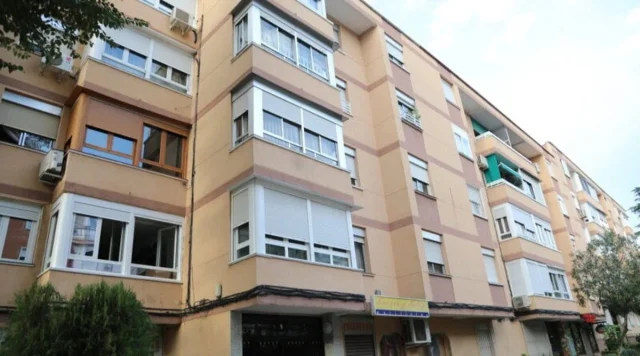 El nuevo mercado oculto de la vivienda: padres que donan sus casas para que sus hijos puedan vivir
