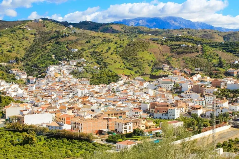 El Pueblo gastronómico de Málaga: el mejor sitio para comer en Andalucía está a solo una hora