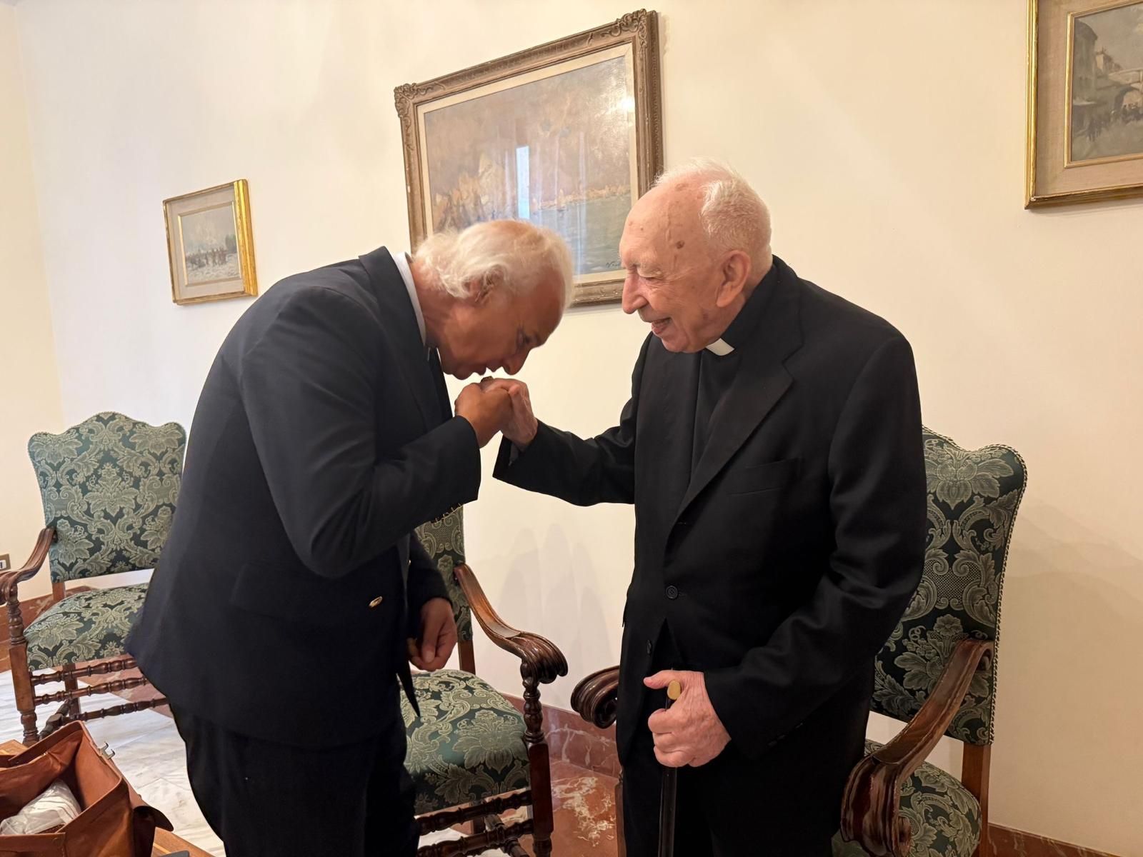 El doctor Manuel de la Pea con el cardenal Angelo Acerbi