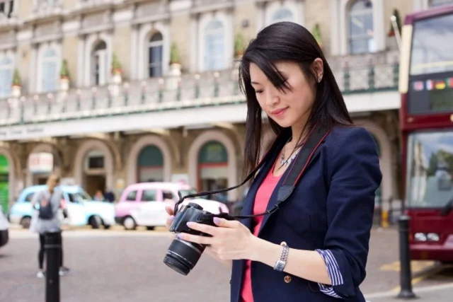 España se adapta al turista chino y los comercios ya adoptan nuevas y curiosas formas de pago