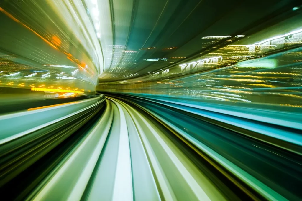 Un objeto alcanza el 99% de la velocidad de la luz y desafía los límites de la física 2 Estudio revela avance físico al lograr que un objeto roce el 99% de la velocidad de la luz