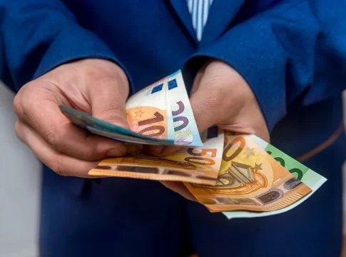 El Gobierno de Pedro Sánchez se queda solo por la nueva cuota de autónomos Fuente: Pixabay El Gobierno de Pedro Sánchez se queda solo por la nueva cuota de autónomos Fuente: Pixabay