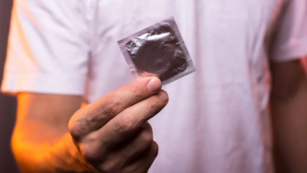 La otra pandemia: miles de jóvenes conviven con infecciones sexuales sin síntomas ni diagnóstico 3 Hablar, hacerse pruebas y romper el tabú