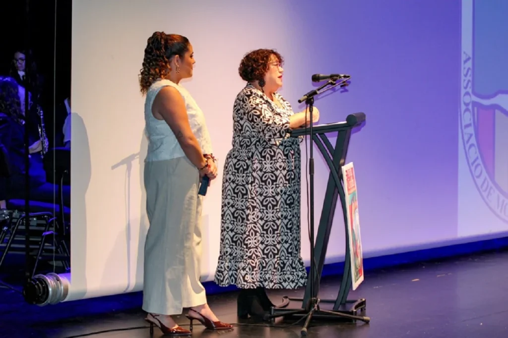 Calp se une en torno a sus fiestas de Moros y Cristianos: una tradición que une generaciones 1 Inma Morato Boronat pregonera de esta edicion