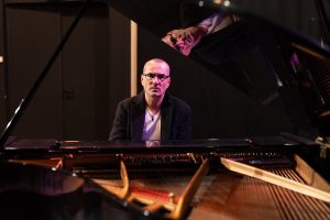 La composición 'Rebirth' de Jan Uve, elegida Banda Sonora del Bienestar en España 2025