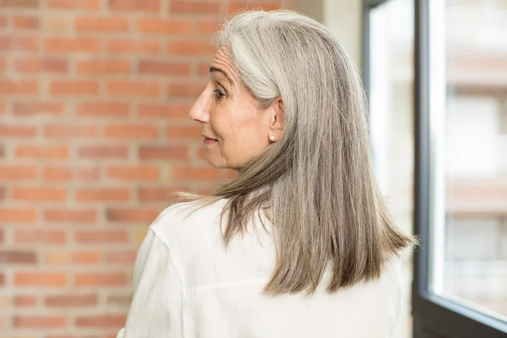 Japón investiga las canas y encuentra motivos científicos para celebrar su aparición 1 Japón celebra el descubrimiento de motivos biológicos positivos detrás de las canas