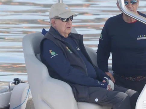 Juan Carlos I chantajea a Felipe VI con el contenido de sus memorias si no le permite volver a España y hacer su última voluntad | Fuente: Europa Press Juan Carlos I chantajea a Felipe VI con el contenido de sus memorias si no le permite volver a España y hacer su última voluntad