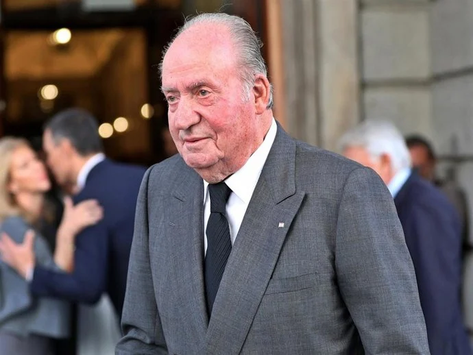 “Me están robando mi historia”: Tratos con dictadores, acoso y lavado de dinero serían algunas polémicas que enfrentaría Juan Carlos I por 'Reconciliación'  1 Juan Carlos I durante los años de la Transición y el peso de la historia
