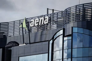 La guerra con Aena y el dardo al ministro Puente
