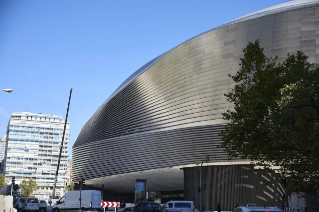 La historia del pequeño grupo de vecinos del Bernabéu que ha tumbado a Florentino Pérez y el Real Madrid