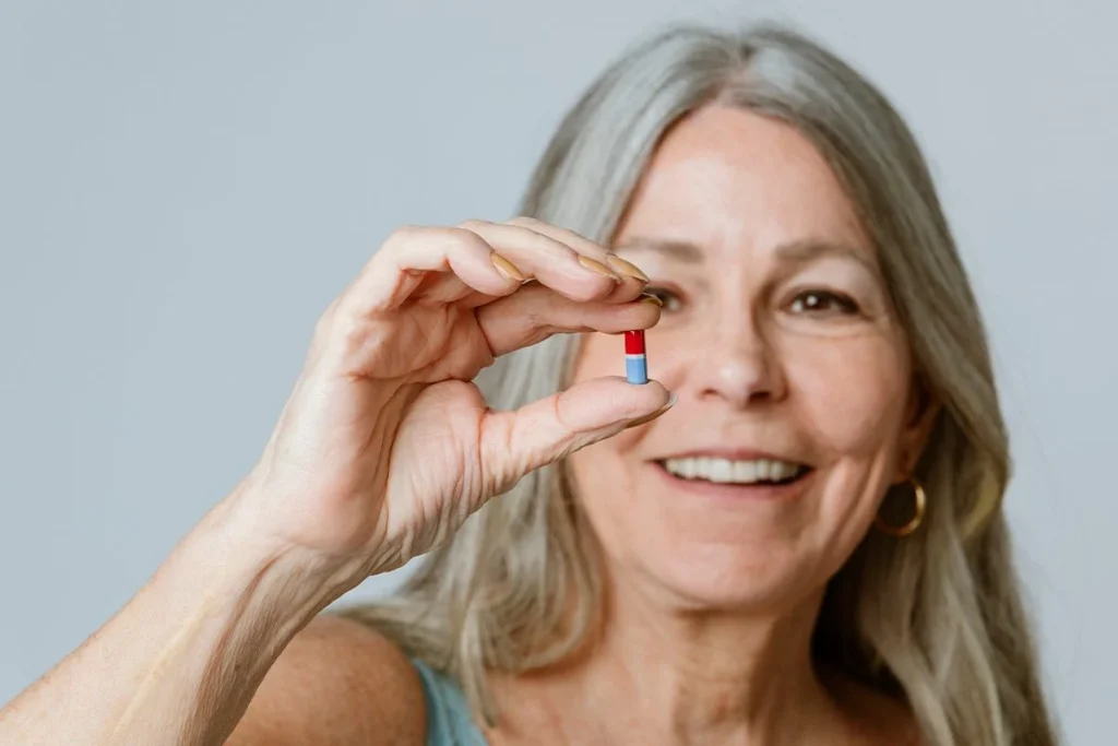 Frenar el envejecimiento ya es posible gracias a un medicamento innovador 1 La tecnología médica avanza con implantes que reducen el riesgo de infecciones postoperatorias