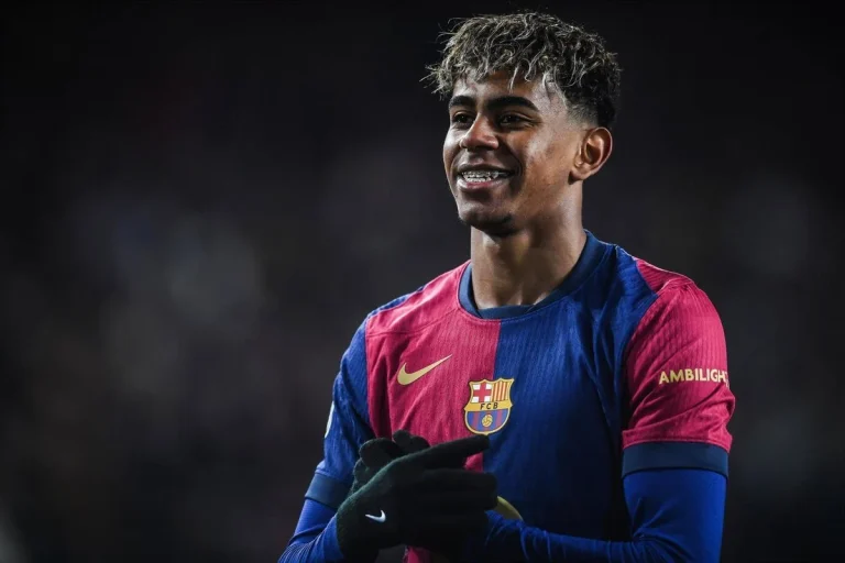 Los caros lujos de Lamine Yamal en su primera mansión a los 18 años en 'La Moraleja de Barcelona'