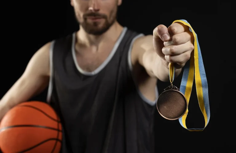 El mercado de medallas personalizadas crece en España: deporte, empresas y celebraciones