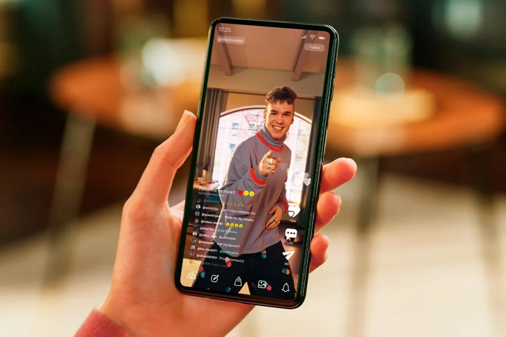 Meta revoluciona Instagram: Vibes, la inteligencia artificial que crea y edita tus vídeos 4 Meta presenta Vibes, la inteligencia artificial que transforma y edita vídeos en Instagram
