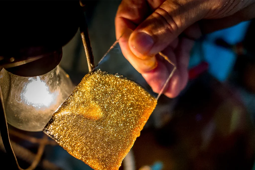 La fabricación de cristales de oro revoluciona la tecnología y atrae la atención del Pentágono 3 Nuevos cristales de oro revolucionan el sector tecnológico y captan la atención estratégica del Pentágono