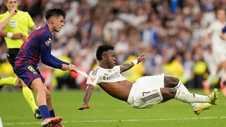 Pedri, una baja más en el Barça