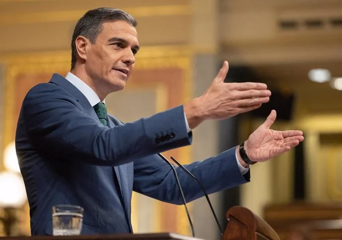 ¡35 años más! 'Polònia' vaticina que Pedro Sánchez aguantará en Moncloa hasta 2060 y desvela la confesión que provocaría su derrota inmediata 1 'Polònia’ y su visión futurista de un país sin alternativas con Pedro Sánchez al frente