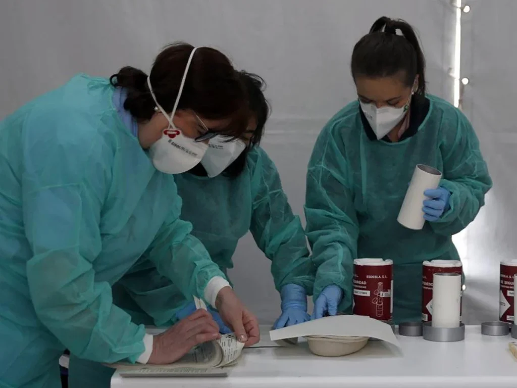 Las bajas médicas se disparan y la Seguridad Social ya gasta 1.500 millones al mes en medio de alertas de fraudes y falta de control 3 Salud mental y burocracia: el verdadero drama escondido