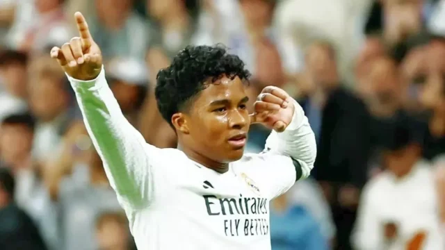 Se abre el "caso Endrick" en pleno pulso con la Juventus: sin minutos y con su futuro en el aire