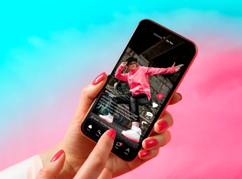 Smart Split de TikTok utiliza inteligencia artificial para transformar vídeos largos en clips breves Smart Split de TikTok utiliza inteligencia artificial para transformar vídeos largos en clips breves
