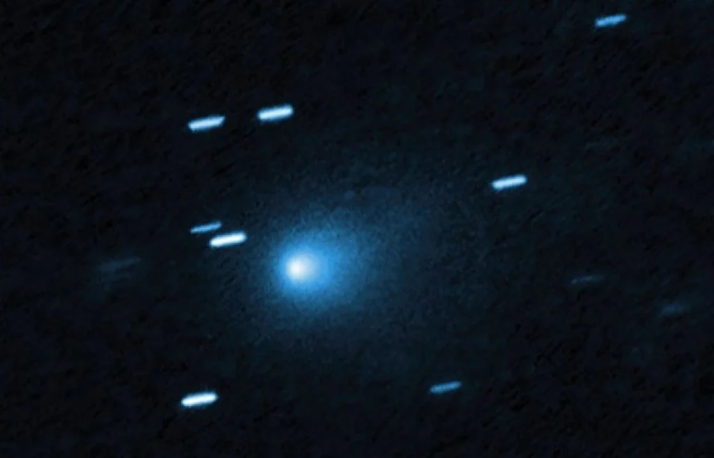 ¿Un cometa... o una sonda alienígena?