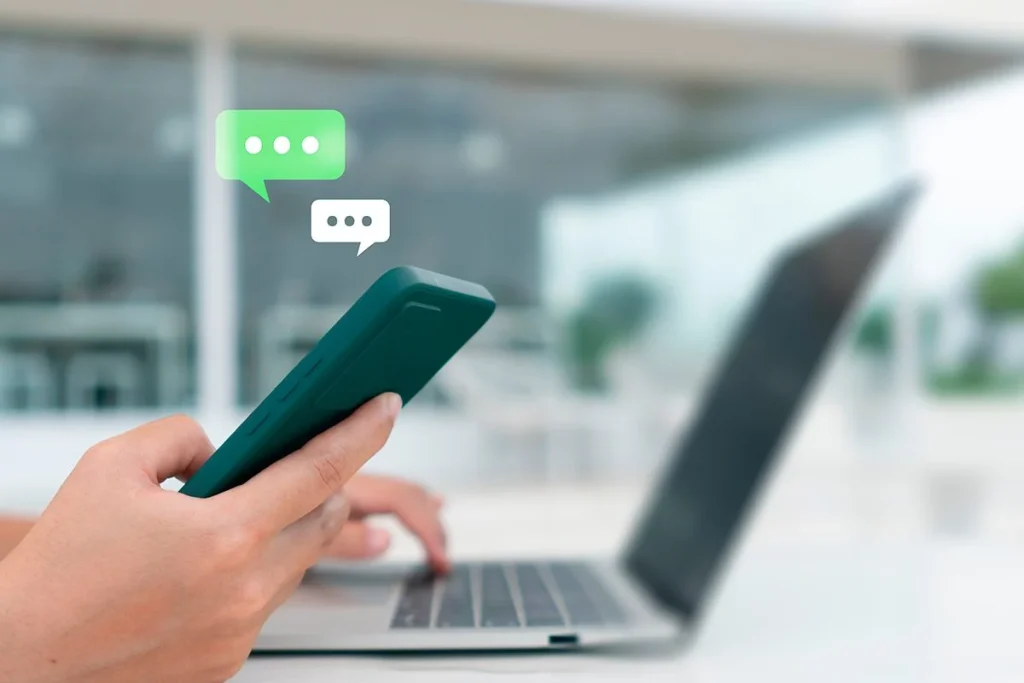 WhatsApp introduce gestión avanzada de mensajes para evitar desorden en grupos