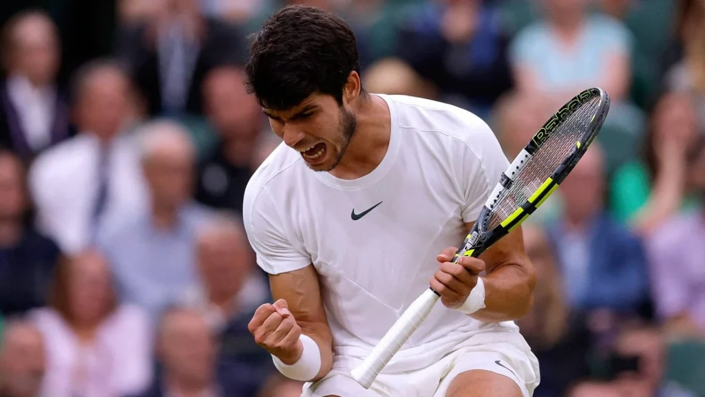 Carlos Alcaraz supera a Nadal y entra en la historia 1 Carlos Alcaraz supera a Nadal y entra en la historia Fuente: ATP