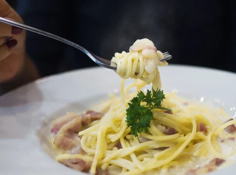 Daniel Soler (33), chef, desvela su truco viral para los espaguetis al ajillo Daniel Soler (33), chef, desvela su truco viral para los espaguetis al ajillo