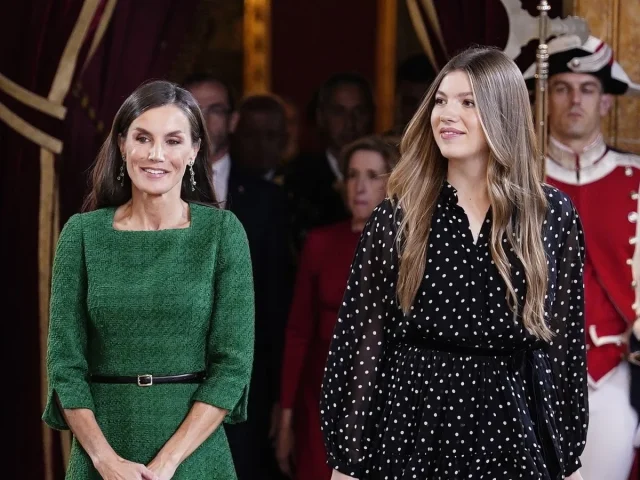 La infanta Sofía se escaparía a Estoril por el acoso de sus compañeros: Dicen que se parece a del Burgo y corre a refugiarse con un “prohibido” 